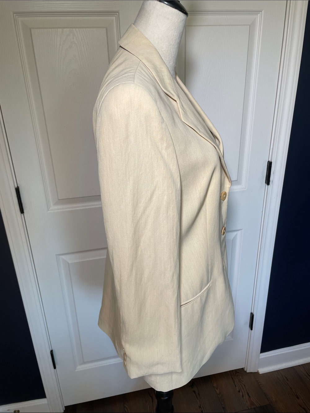 Vintage Giorgio Armani Black Label Cream Blazer Jacket 46 Italy 3-Button - Picture 4 of 10